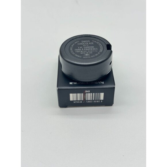 Mac Eye Shadow (Swiss Chocolate) Matte - Picture 9 of 9